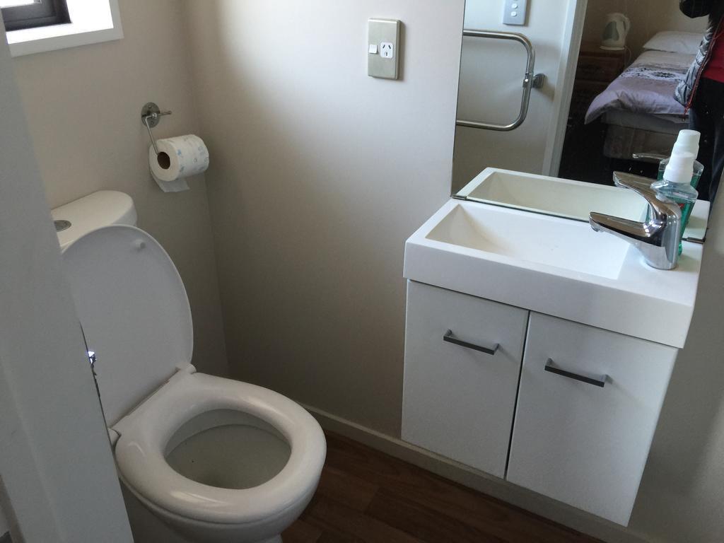 Cozy Cozy Guest House Christchurch Esterno foto